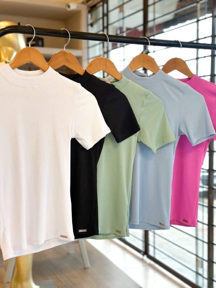 Blusa Decote Trad Renata - Imagem 1